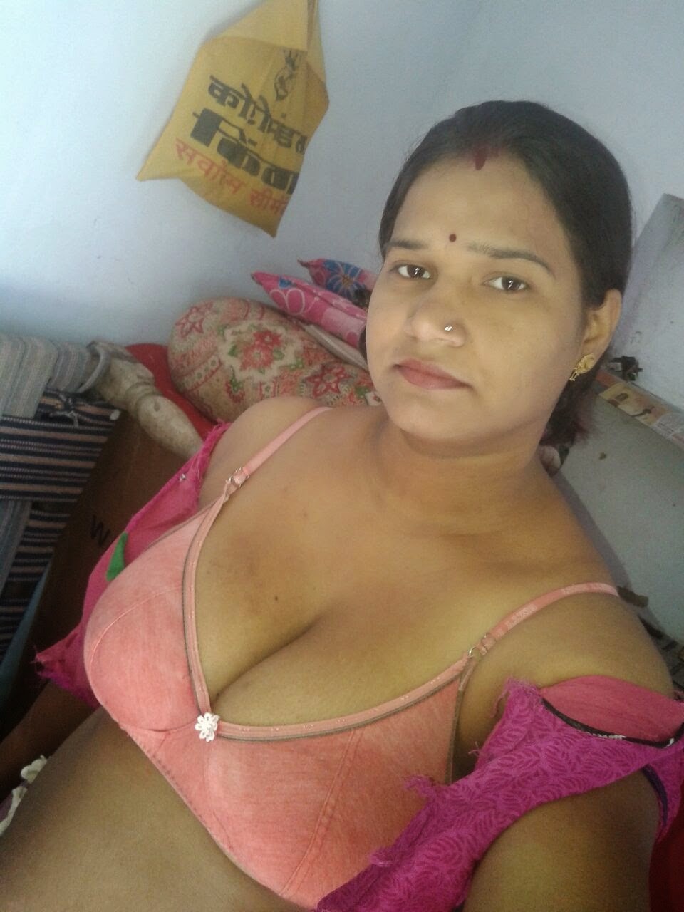 boobs cleavage selfie hd sex photo