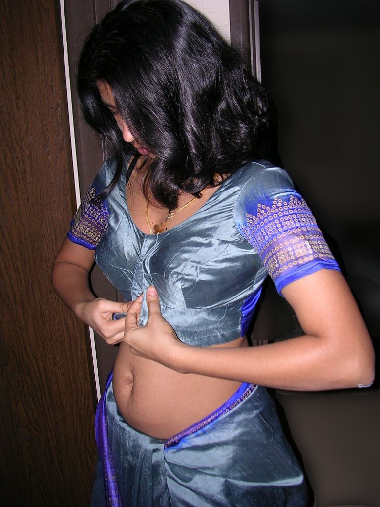 College girl sexy saree remove