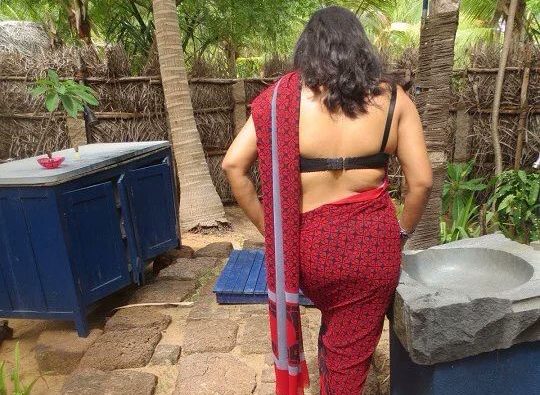 Mallu fat aunty hot photos in Saree and Blouse from back side | multoff.ru