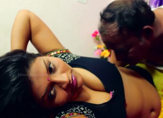 Aunties saree blouse cleavage