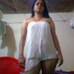 ndian aunty show her panty