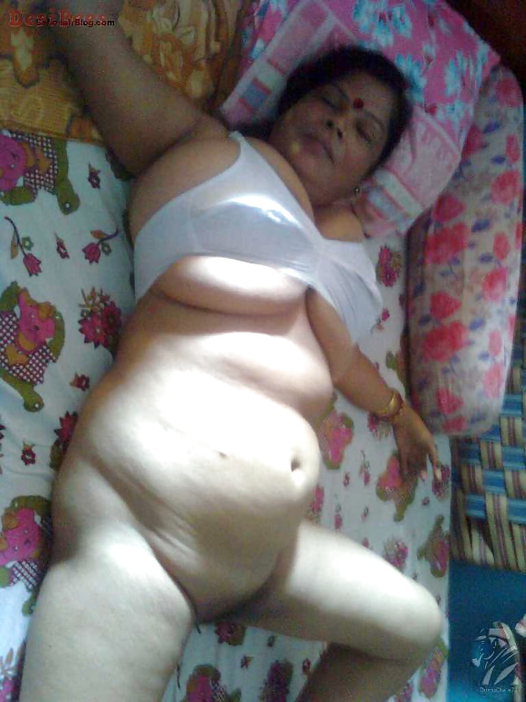 Nepali saree moti aunty nude photos in bra and petticoats | multoff.ru